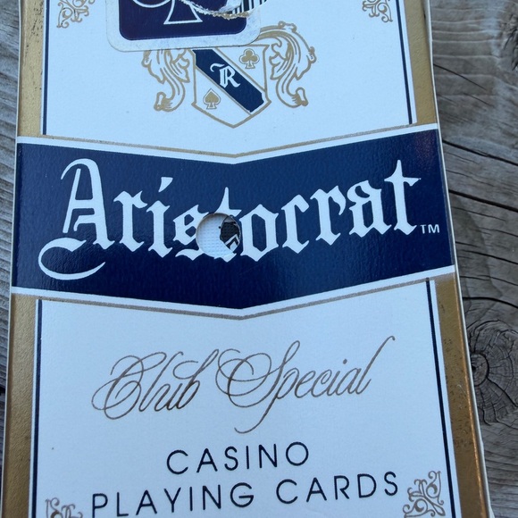 Aristocrat Casino Playing Cards - Red and Blue - Picture 3 of 6